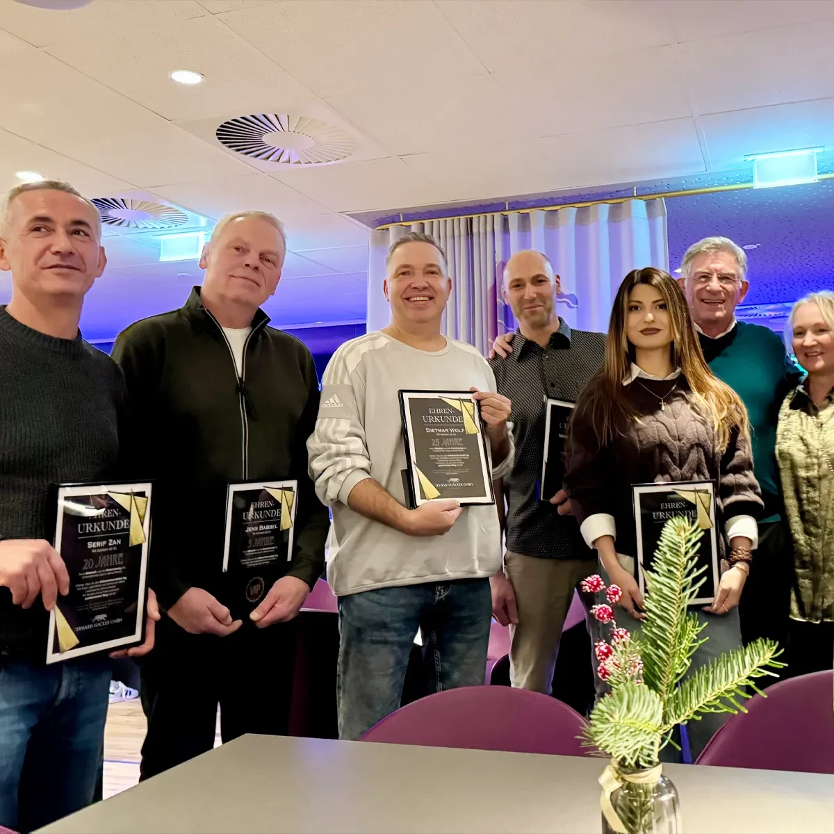 Wir feiern unsere Jubilare – danke für eure langjährige Treue! 7 Jubilare 2025
